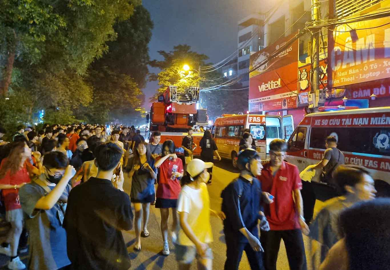 Cháy lớn tại 84 Lê Lợi Hà Nội sáng nay thiệt hại là không thể đong đếm được mọi người tham khảo ngay,